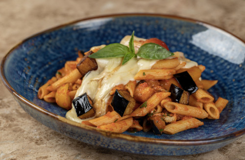 Penne Scamorza e Melanzane